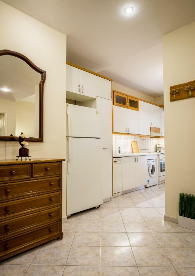 Classy 2 Bedroom Apartment Near Acropolis & Metro Athene Buitenkant foto