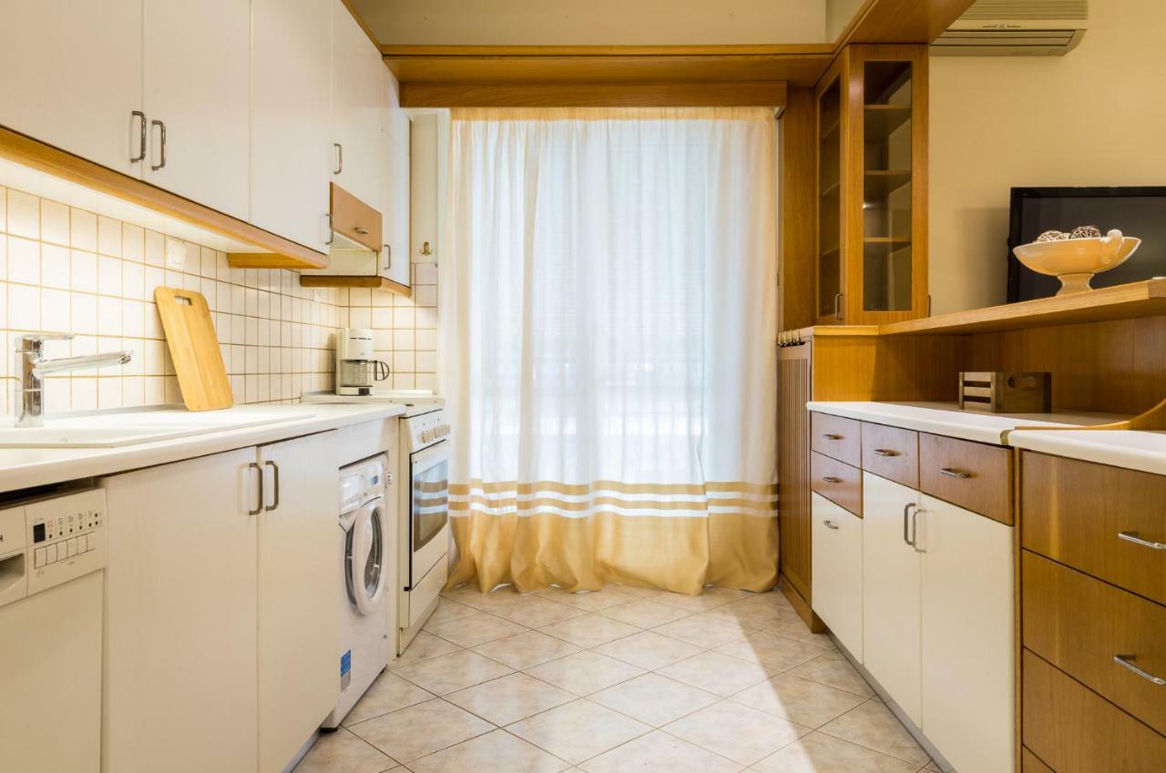 Classy 2 Bedroom Apartment Near Acropolis & Metro Athene Buitenkant foto