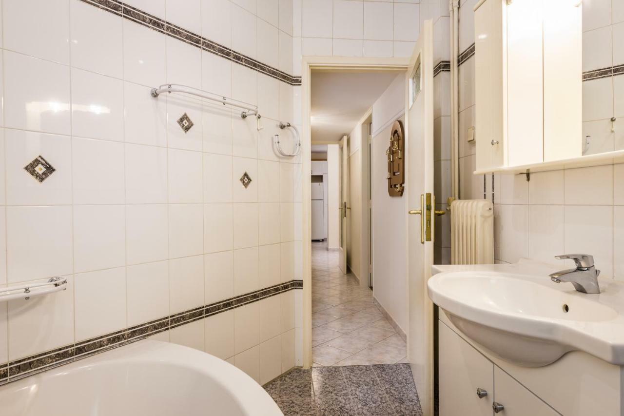 Classy 2 Bedroom Apartment Near Acropolis & Metro Athene Buitenkant foto
